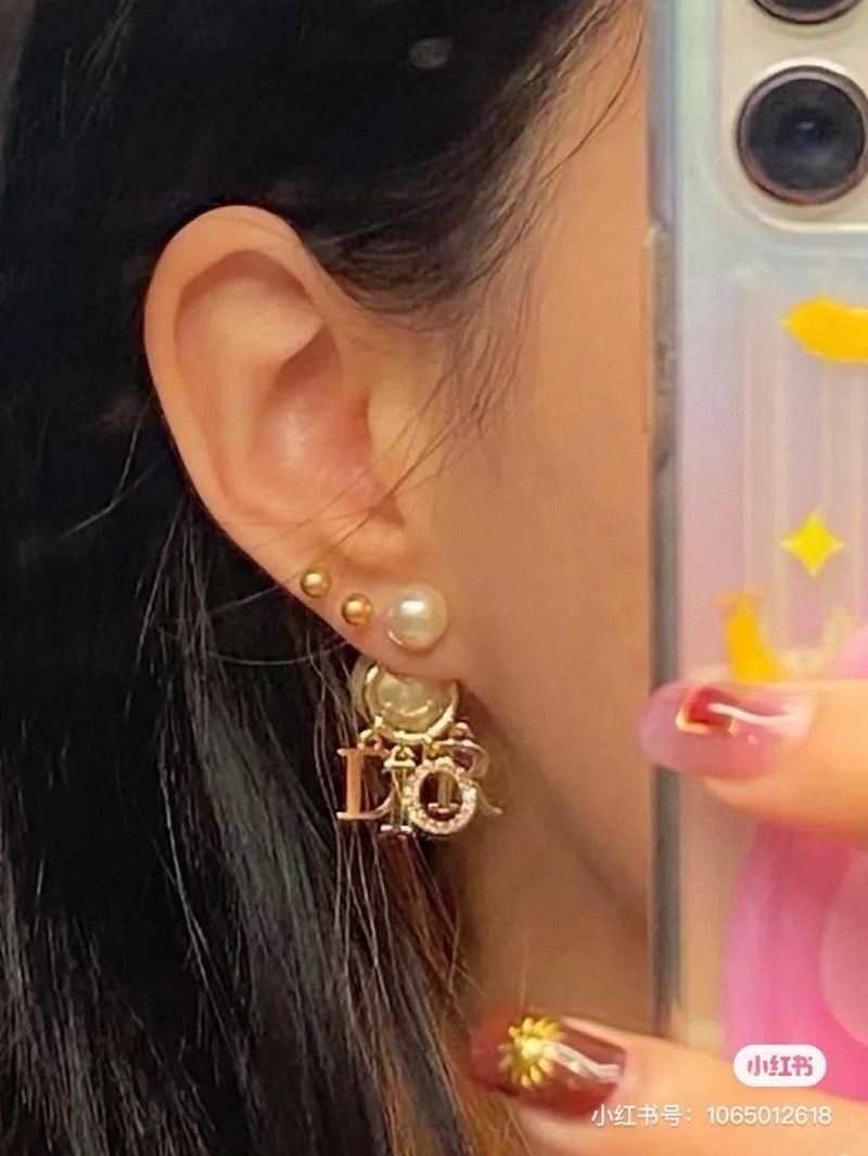 chr1st1an D10r earrings
